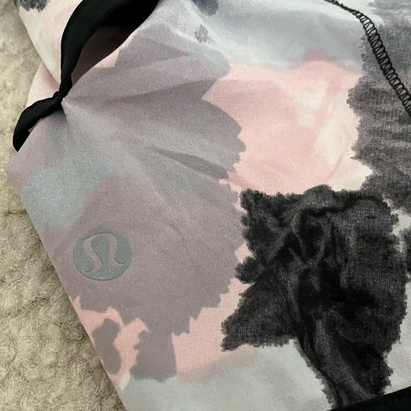 Lululemon Speed Shorts *2.5” Size 4 Citron Pink Tinted Canvas Lined - Picture 9 of 11